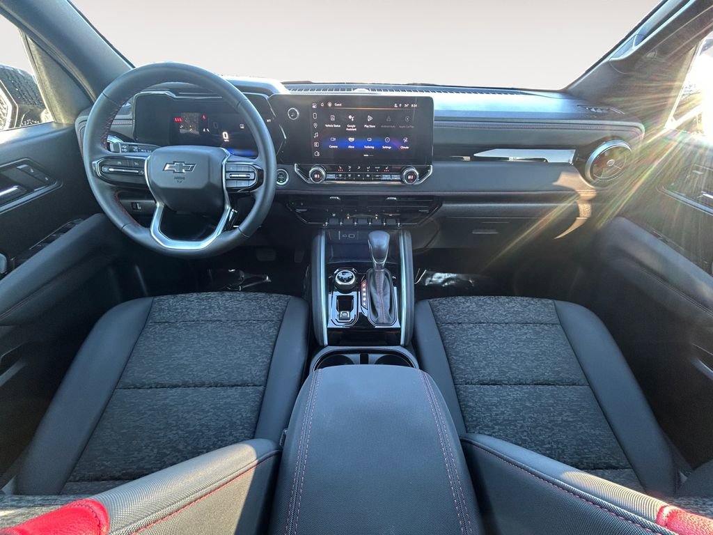 Used 2024 Chevrolet Colorado Z71 w/ Z71 Convenience Package 2 image 13