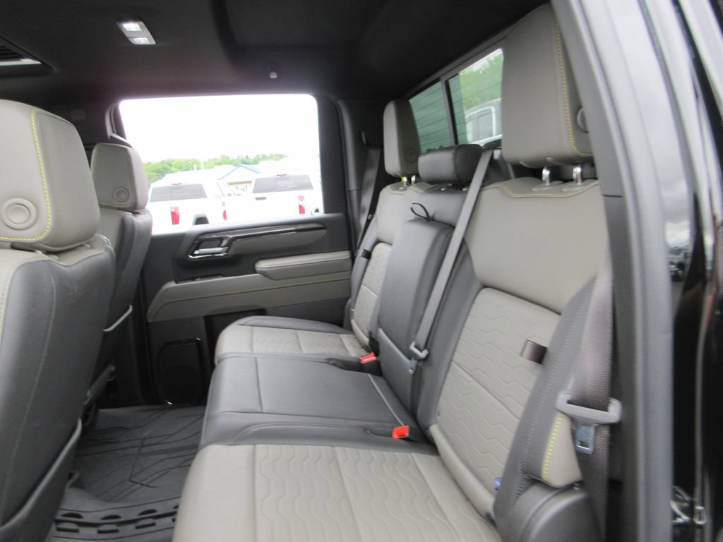 Certified 2026 Chevrolet Silverado 2500 ZR2 w/ LPO, Dark Essentials Package AWD/4WD image 25