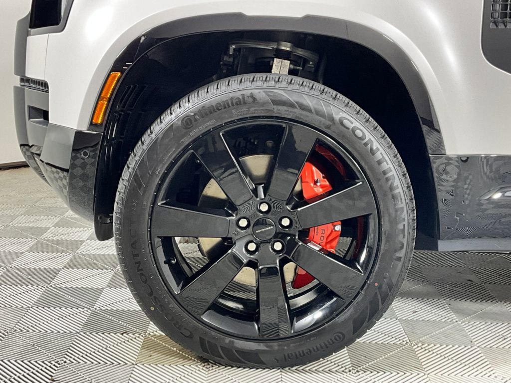 New 2026 Land Rover Defender 110 X image 9