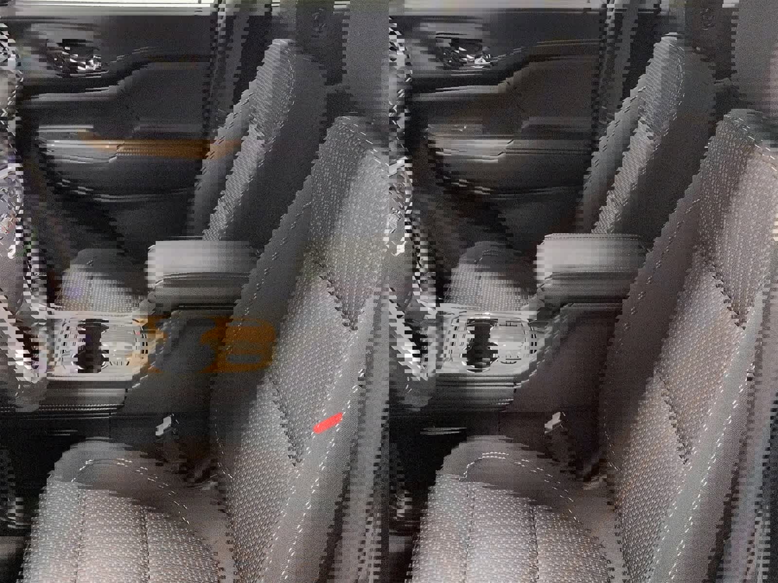 Used 2020 GMC Acadia SLE image 11