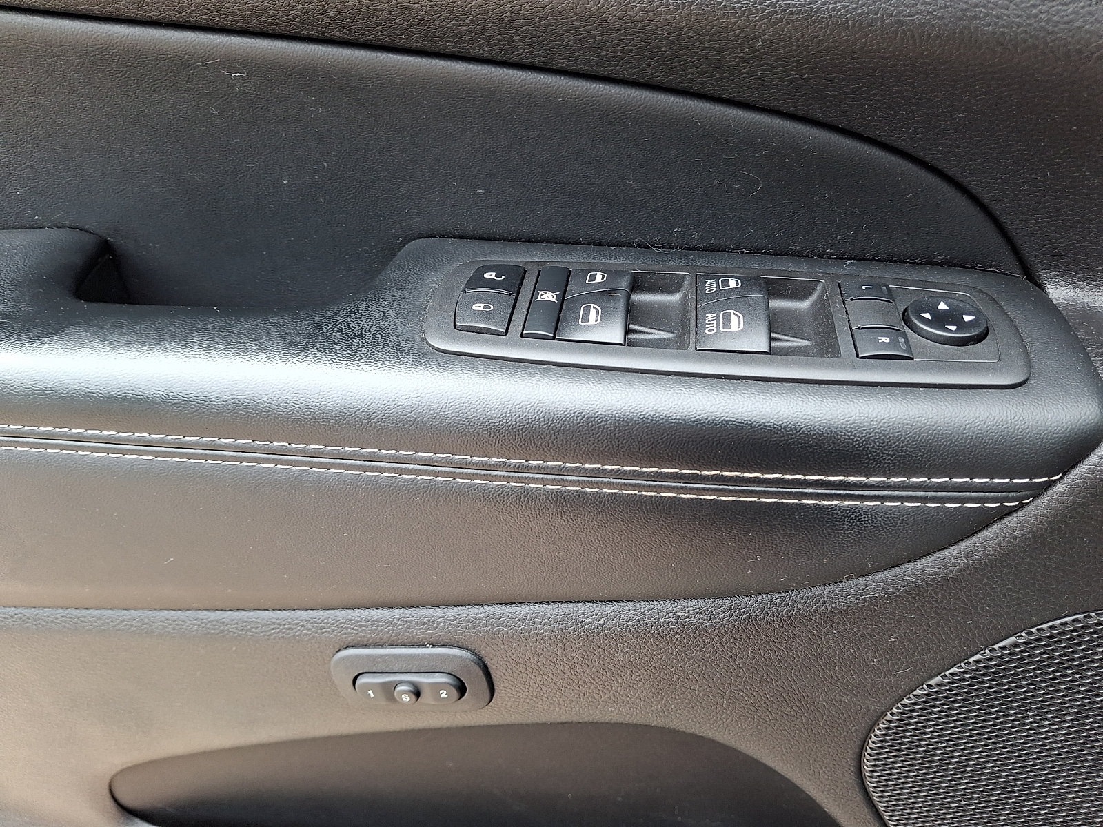 Used 2021 Jeep Grand Cherokee Limited w/ Quick Order Package 28K 80th AWD/4WD image 13