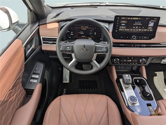 New 2025 Mitsubishi Outlander SEL image 15