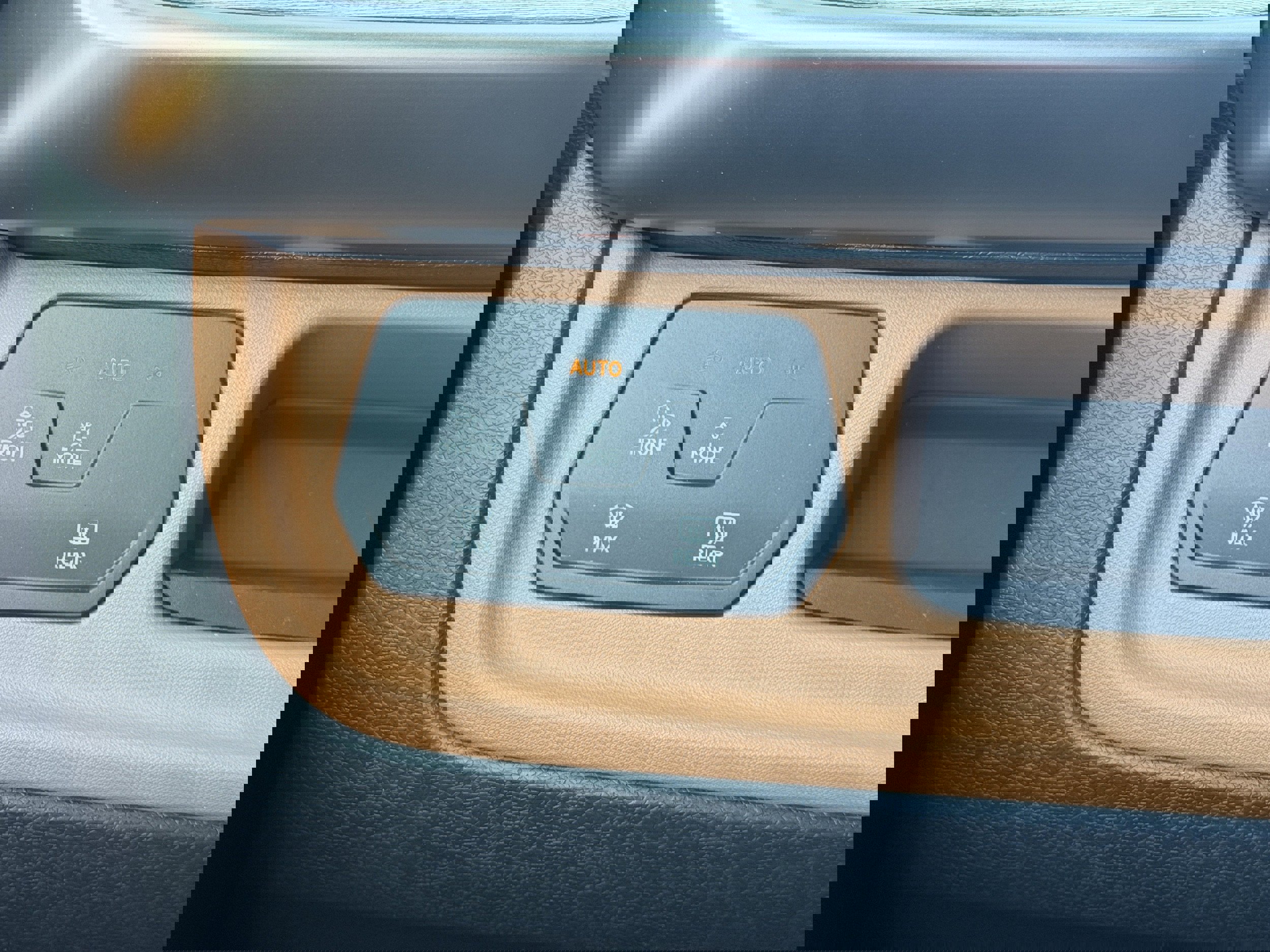 New 2025 Volkswagen ID. Buzz Pro S image 27