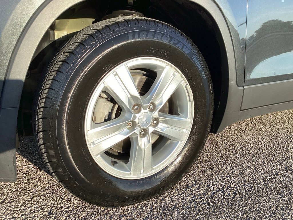 Used 2019 Chevrolet Trax LT image 15