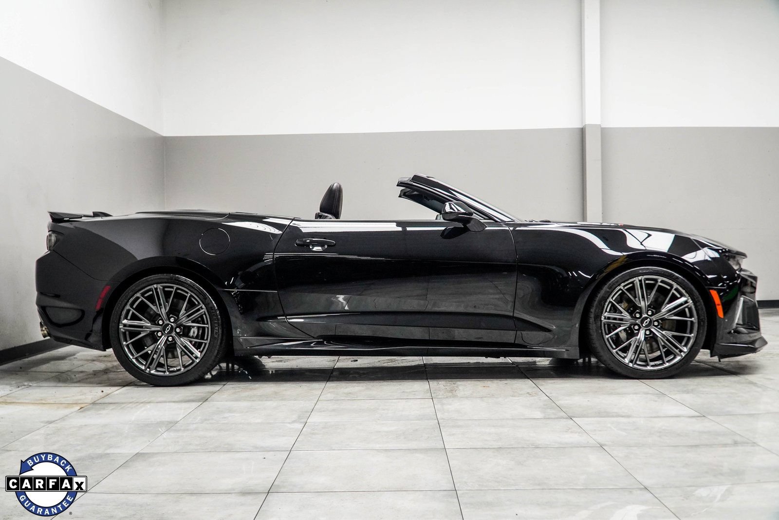 Used 2021 Chevrolet Camaro ZL1 RWD image 6