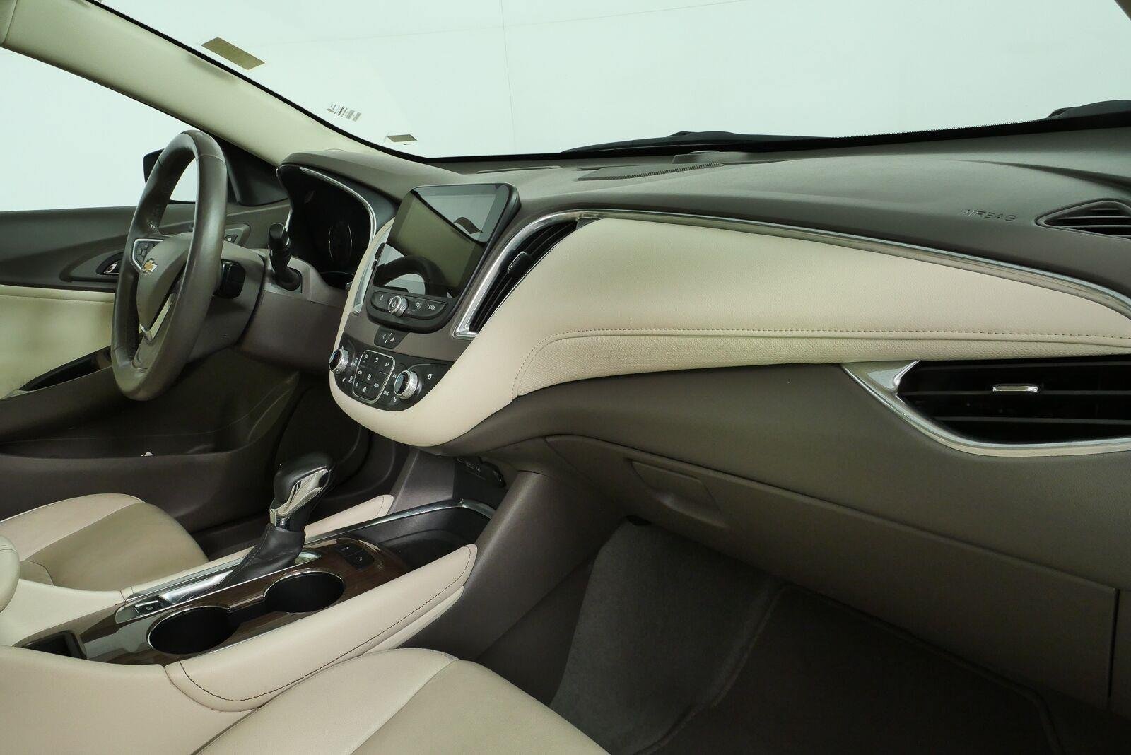 Certified 2024 Chevrolet Malibu LT FWD image 23