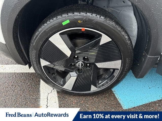 New 2026 Nissan Kicks SR w/ Cold Weather Package image 17