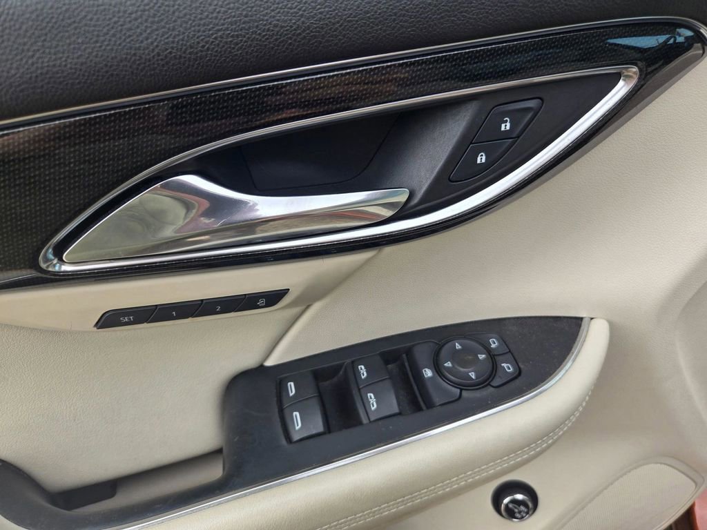 Used 2021 Buick Envision Essence w/ Technology Package I image 20