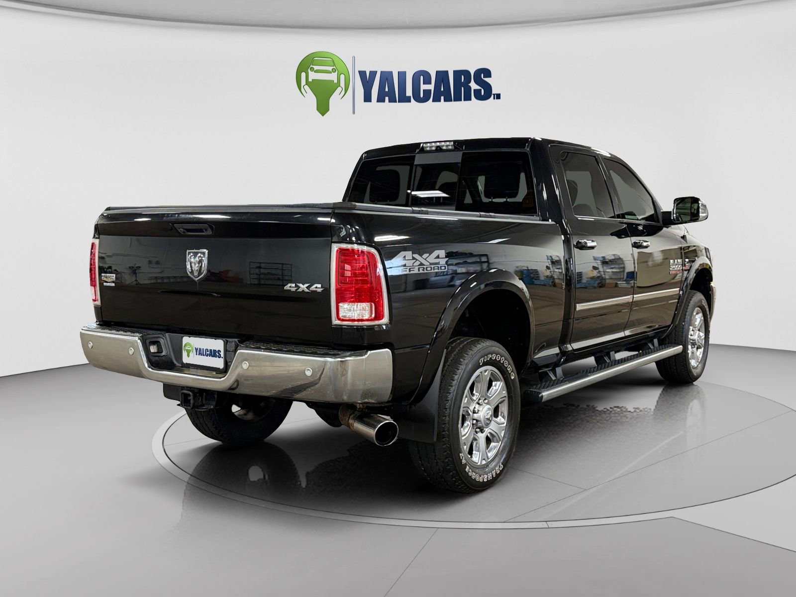 Used 2017 RAM 2500 Laramie AWD/4WD image 5