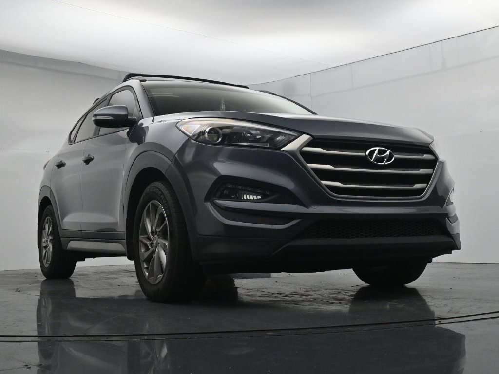 Used 2018 Hyundai Tucson SEL Plus AWD/4WD image 18