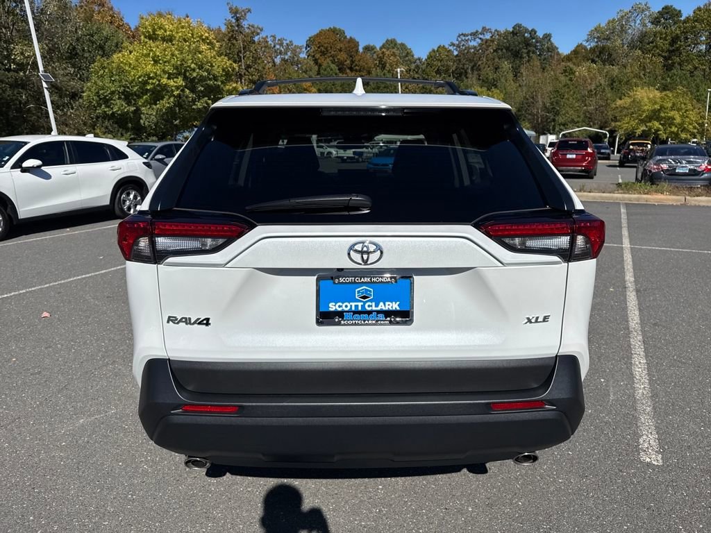 Used 2024 Toyota RAV4 XLE Premium image 5