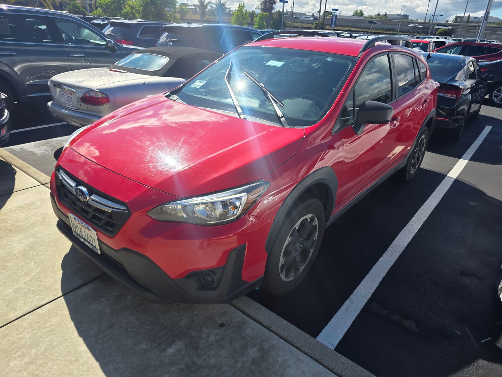 Used 2022 Subaru Crosstrek 2.0i AWD/4WD image 2