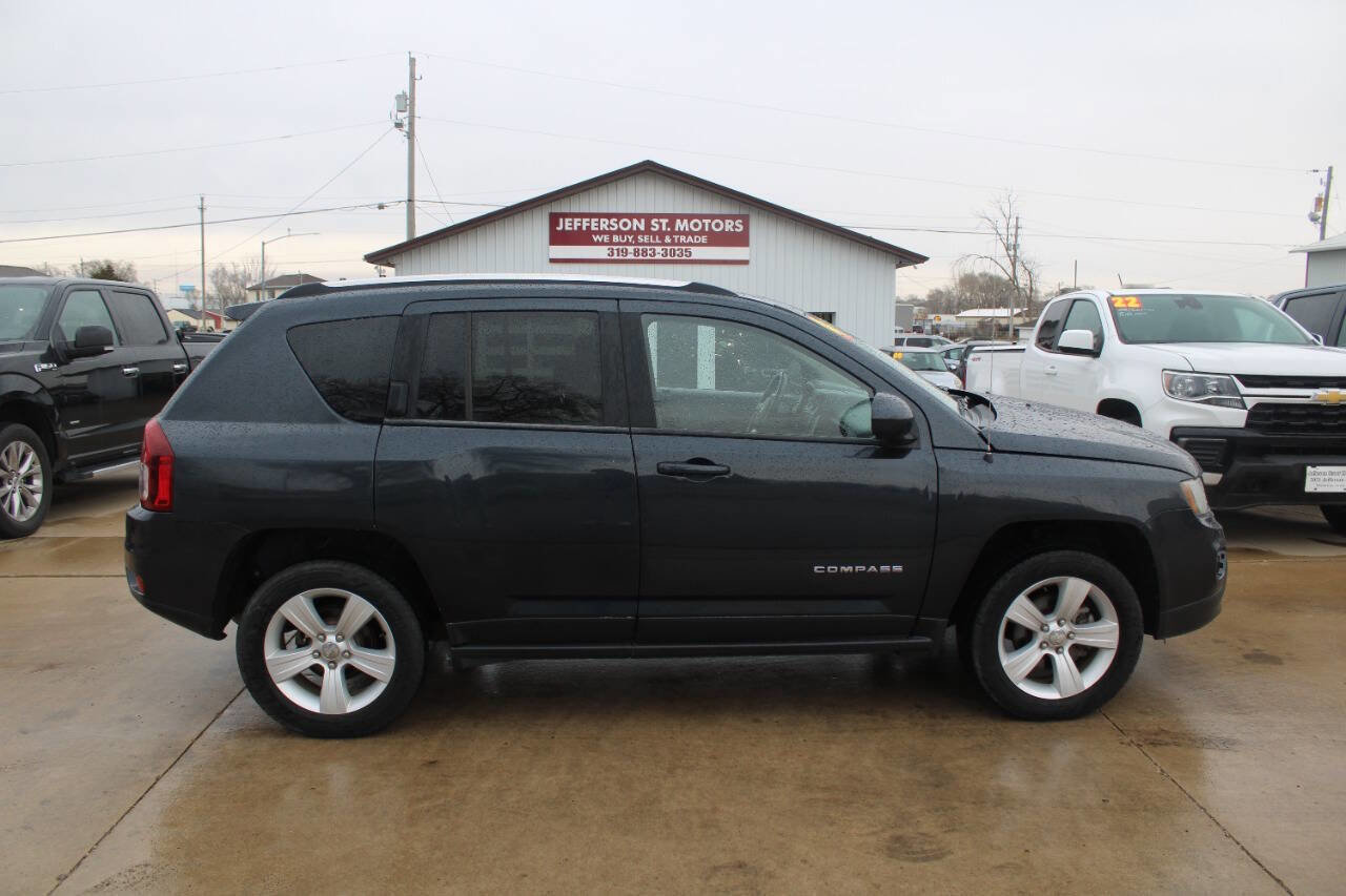 Used 2014 Jeep Compass Latitude AWD/4WD image 1