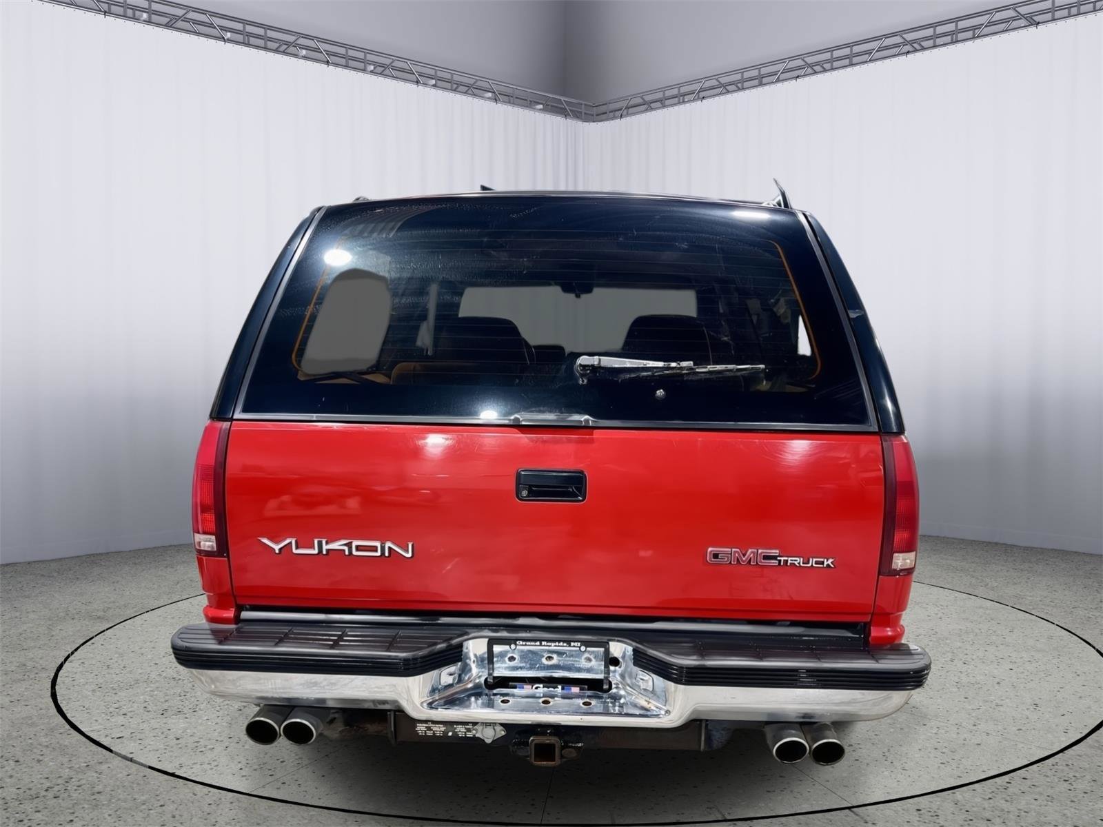 Used 1992 GMC Yukon 4WD 2-Door image 15