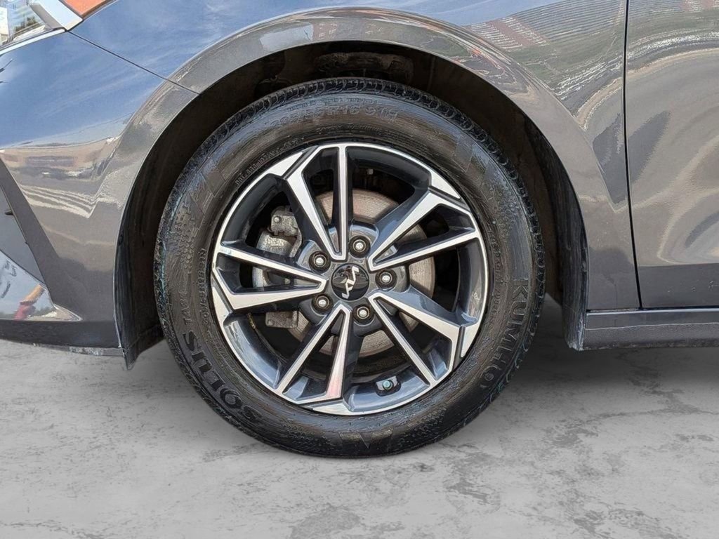 Certified 2023 Kia Forte LXS w/ LXS Technology Package FWD image 26