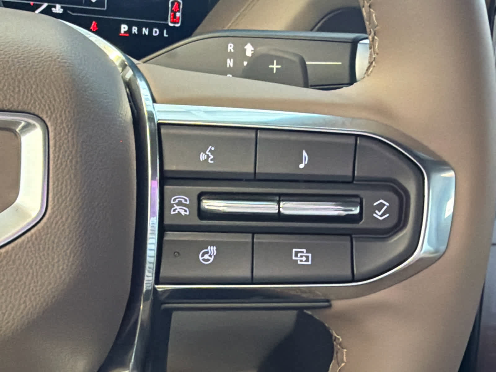 New 2026 GMC Yukon Denali w/ Denali Reserve Package AWD/4WD image 43