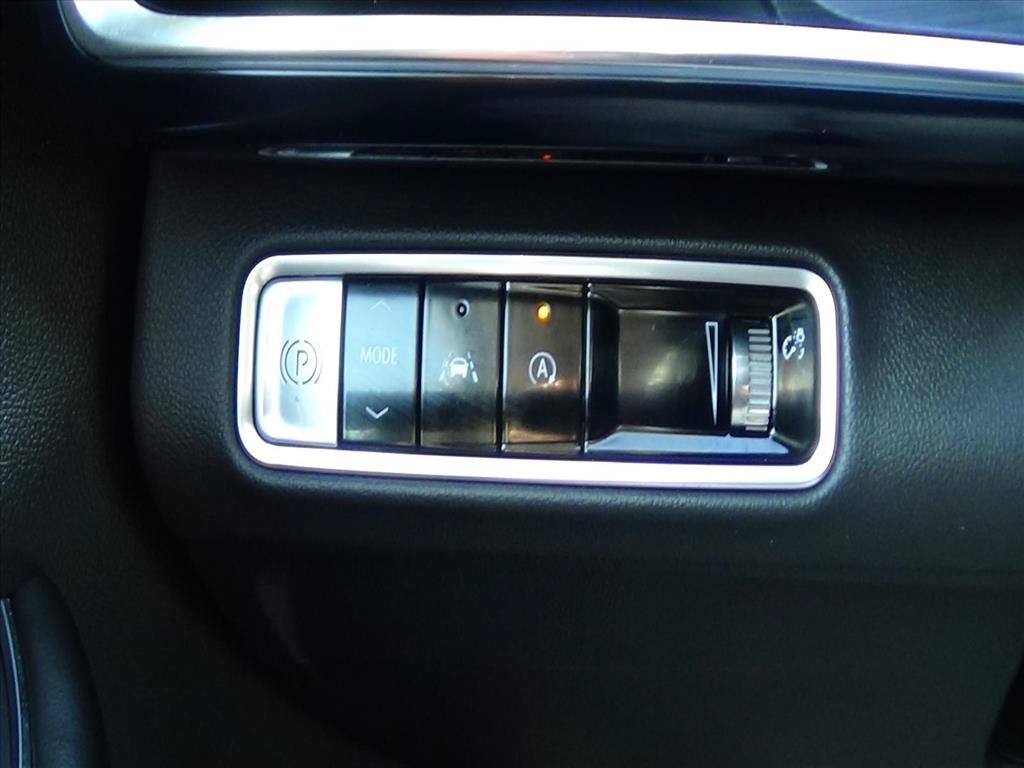 Used 2025 Buick Envision Preferred AWD/4WD image 18