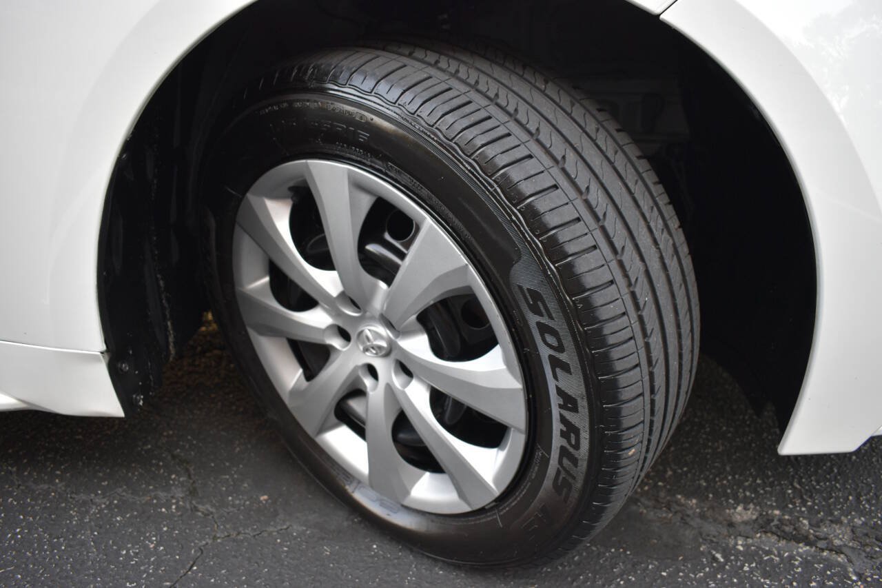 Used 2025 Toyota Corolla LE FWD image 44