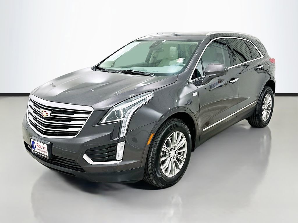 Used 2018 Cadillac XT5 Luxury w/ Driver Awareness Package image 3