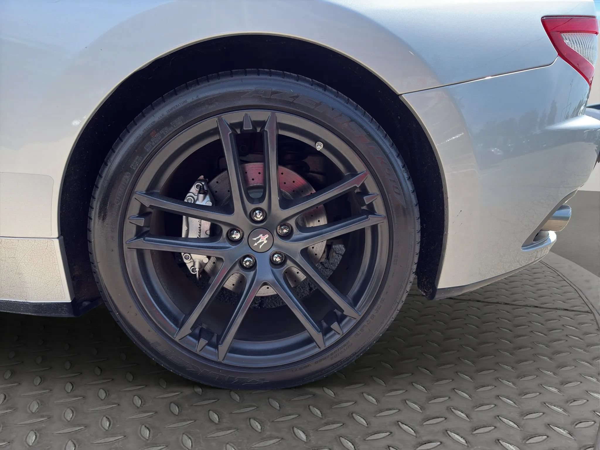 Used 2011 Maserati GranTurismo Convertible RWD image 28