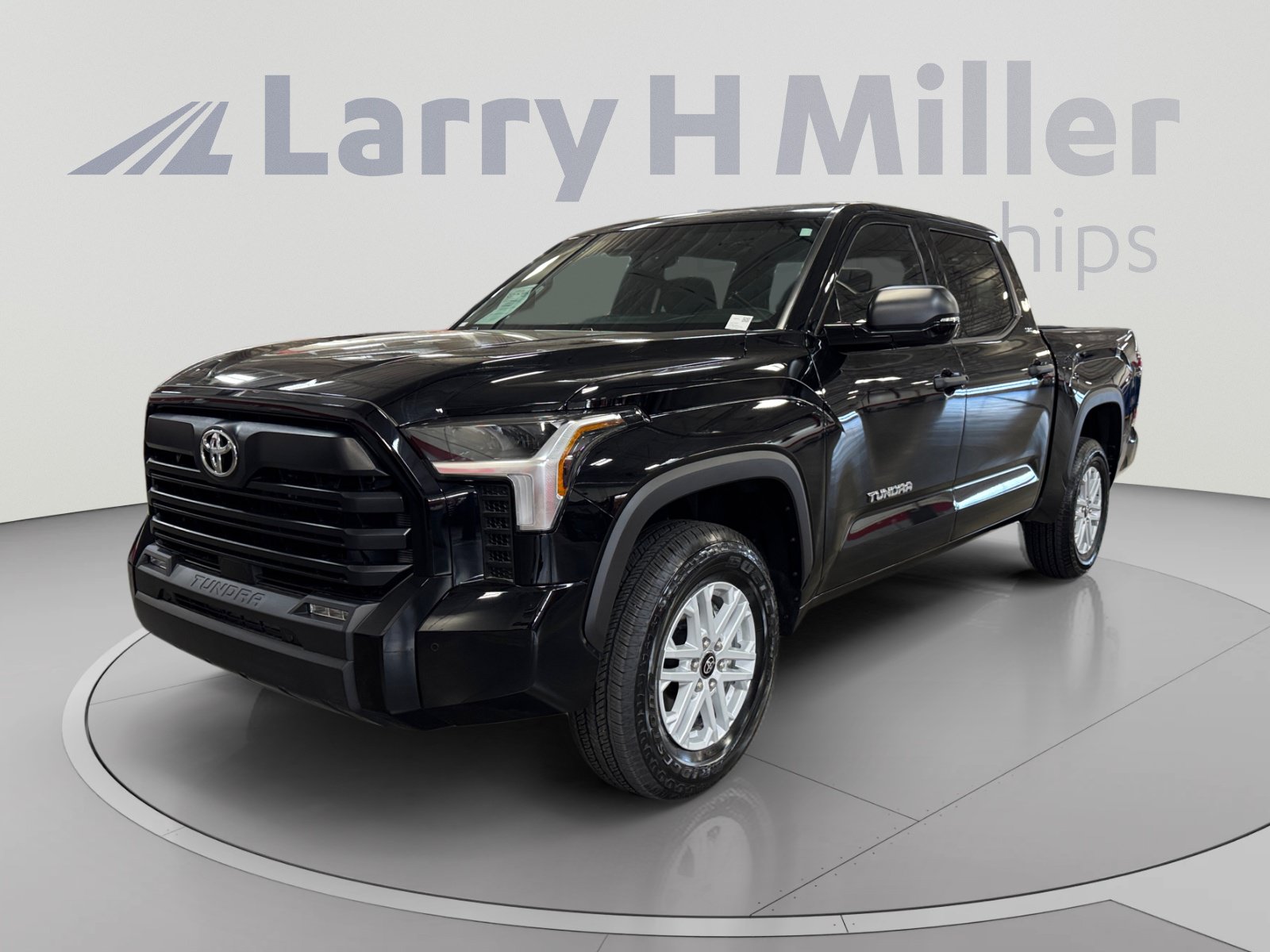 Used 2026 Toyota Tundra SR5 w/ SR5 Convenience Package