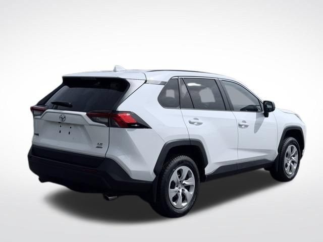 Used 2023 Toyota RAV4 LE AWD/4WD image 6