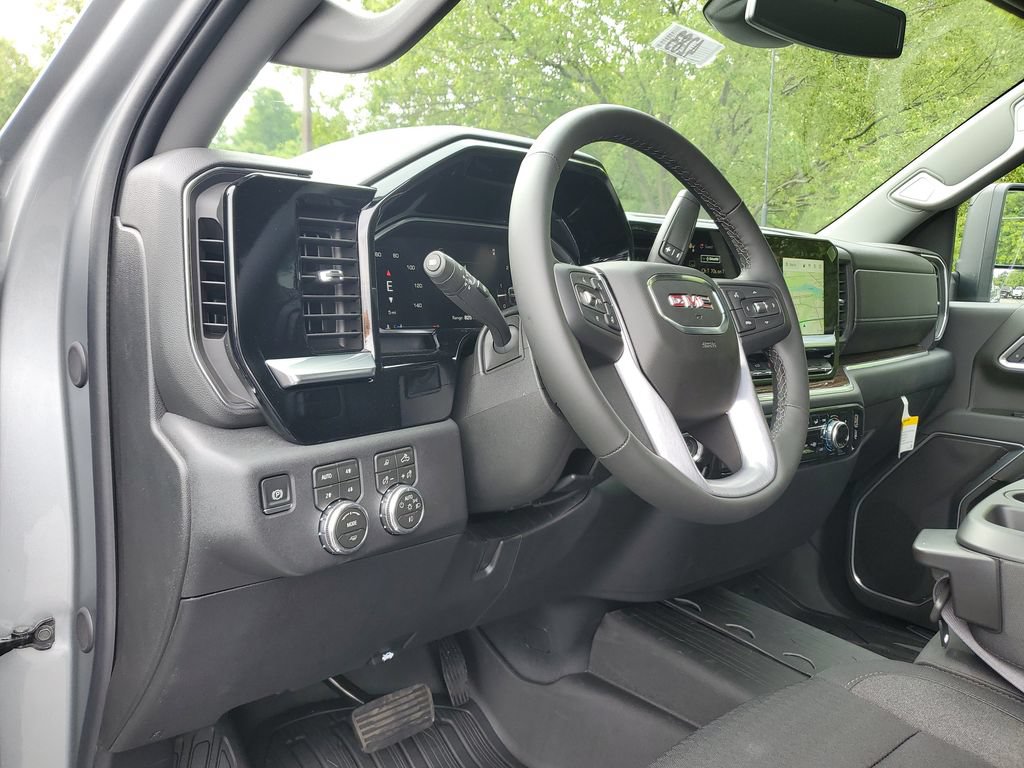New 2026 GMC Sierra 2500 SLE w/ SLE Value Package; AWD/4WD image 18