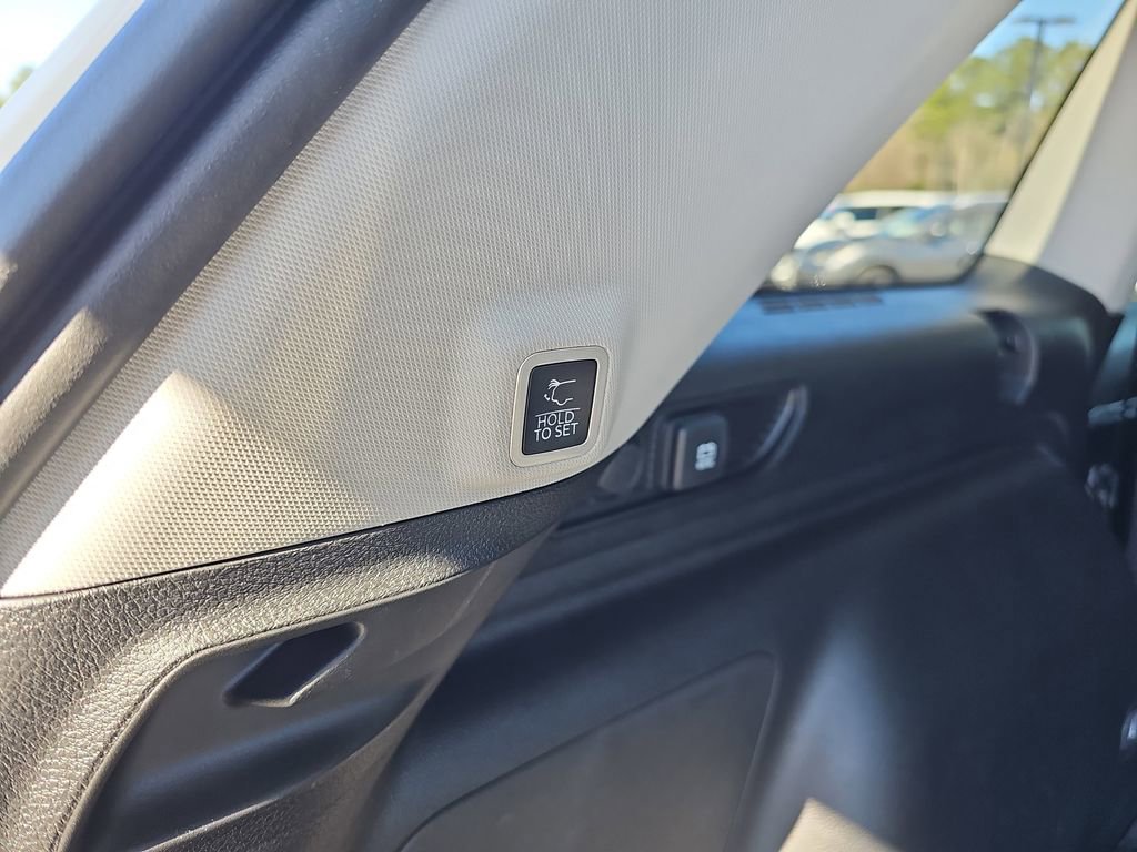 Used 2022 Jeep Grand Cherokee Limited 4xe image 17