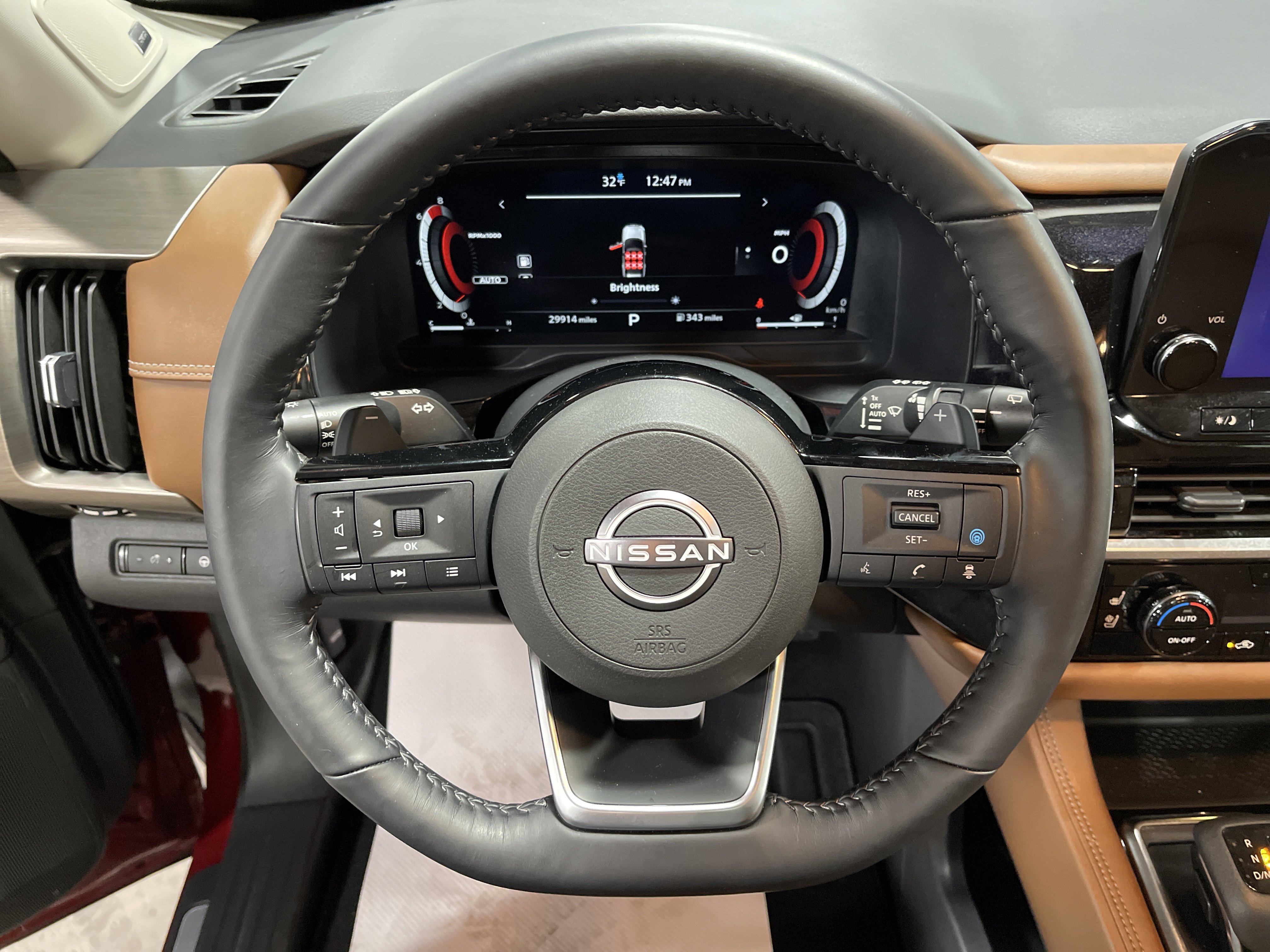 Used 2023 Nissan Pathfinder Platinum w/ Cargo Package image 20