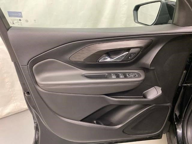 Certified 2023 GMC Terrain SLE image 9