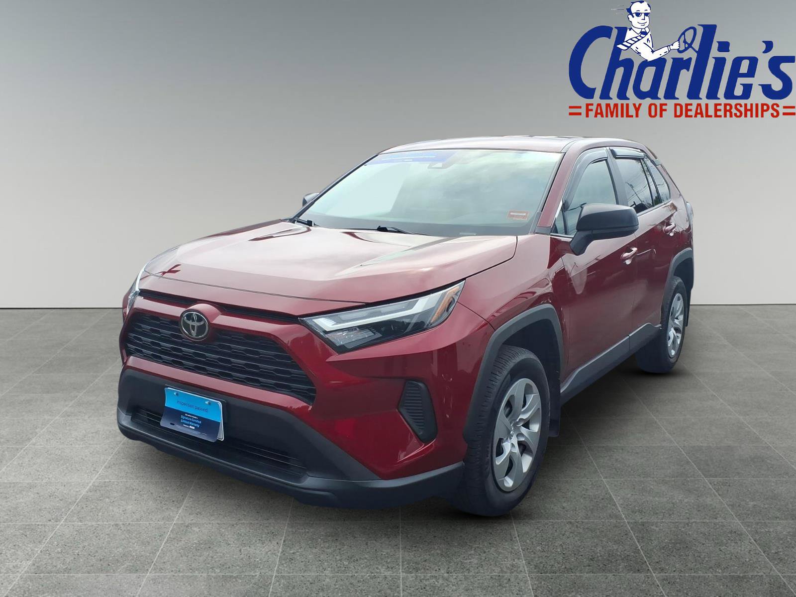 Used 2023 Toyota RAV4 LE AWD/4WD image 1