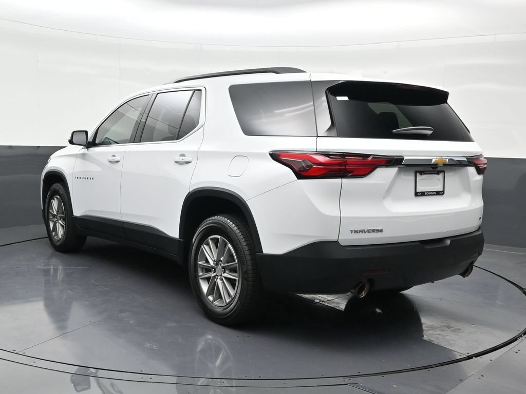 Used 2023 Chevrolet Traverse LT FWD image 3