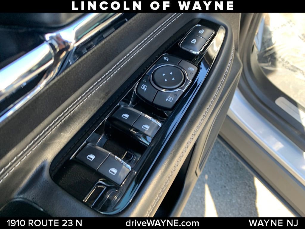 Used 2020 Lincoln Corsair AWD w/ Equipment Group 101A image 13