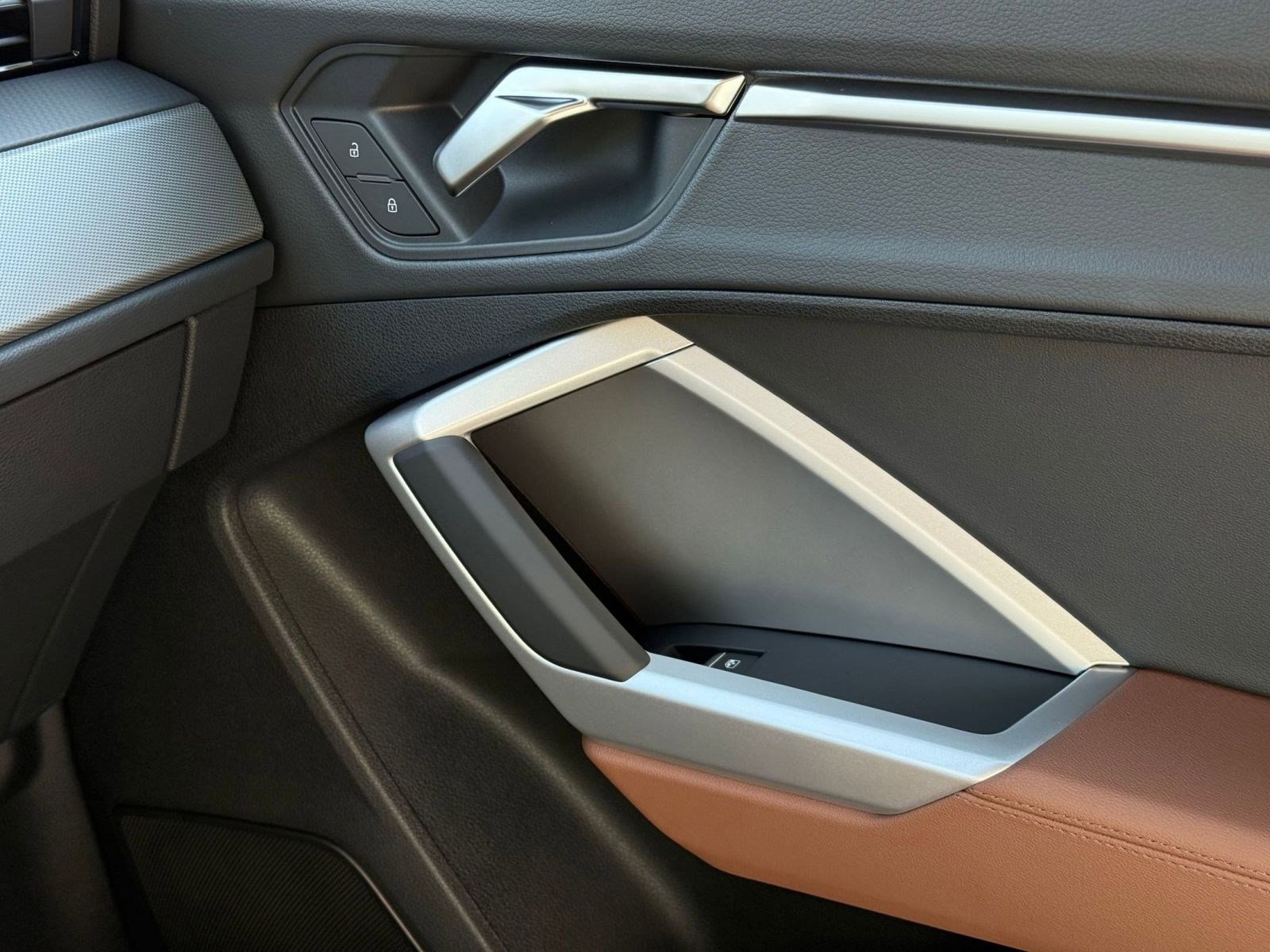 New 2025 Audi Q3 2.0T Premium image 25