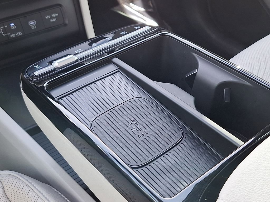 New 2025 Hyundai Tucson Limited image 24