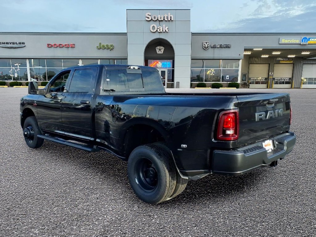 New 2027 RAM 3500 Tradesman AWD/4WD image 4
