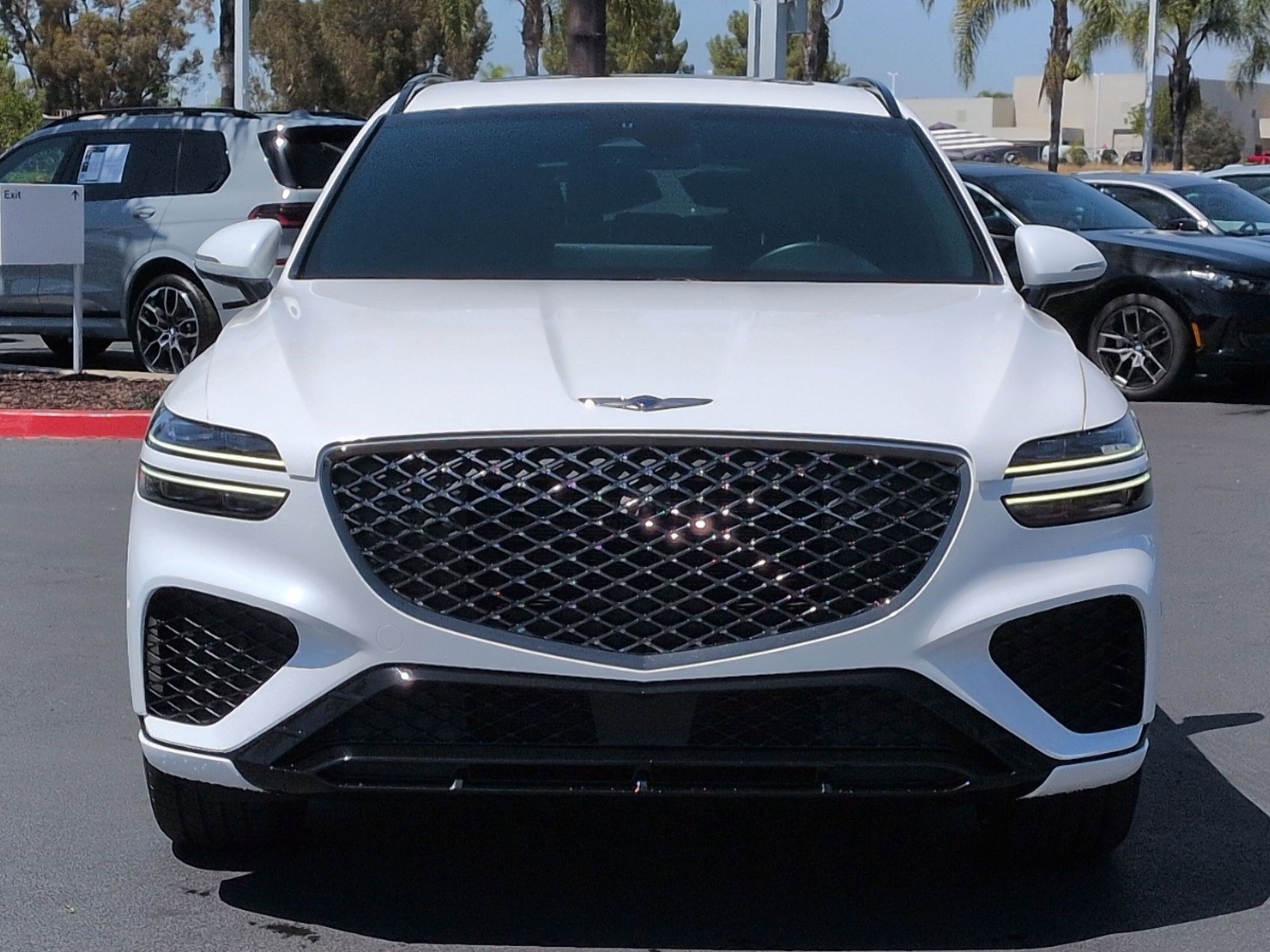 Used 2022 Genesis GV70 2.5T w/ Sport Prestige Package AWD/4WD image 3