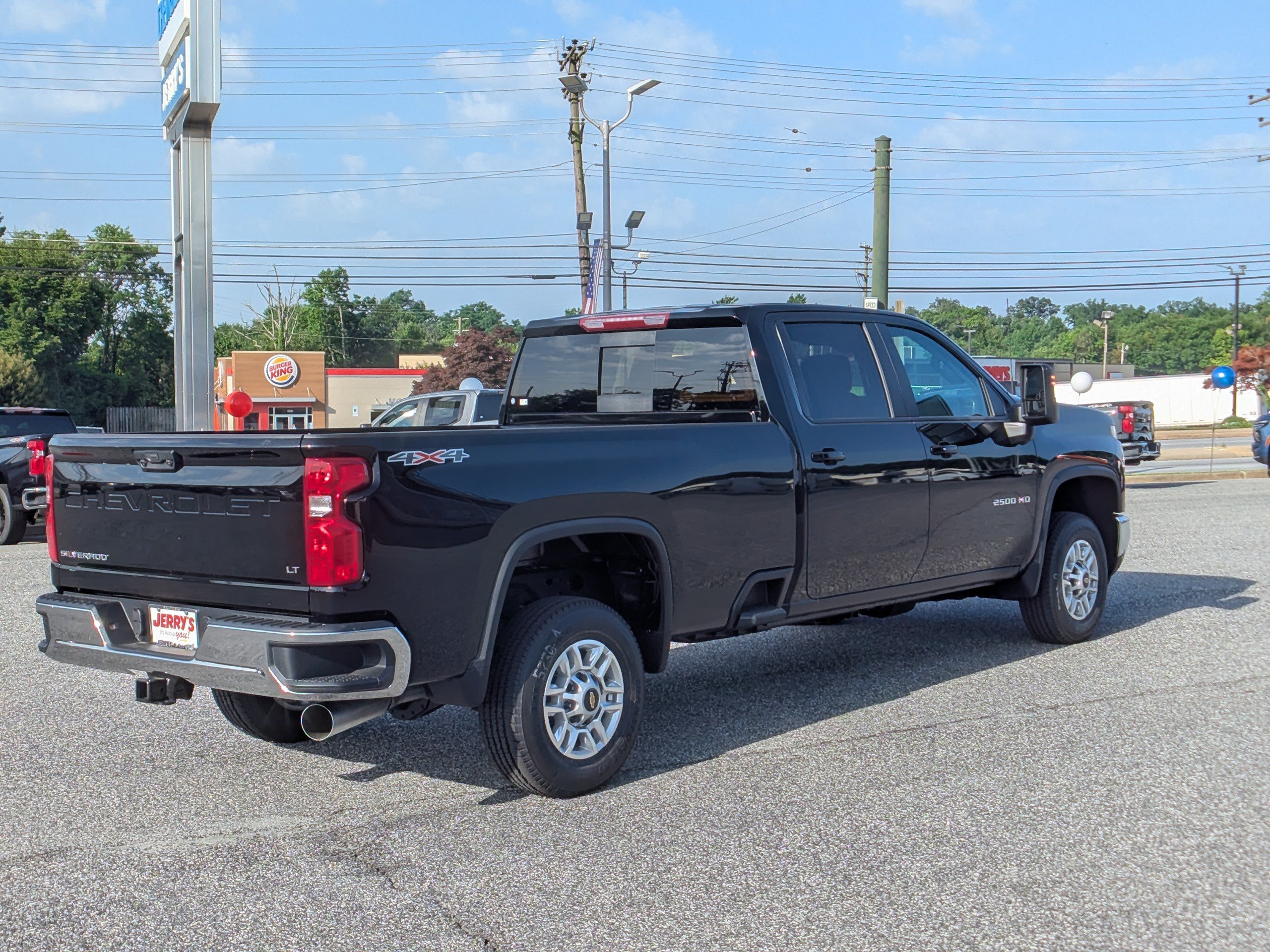 New 2026 Chevrolet Silverado 2500 LT w/ Leather Package AWD/4WD image 8