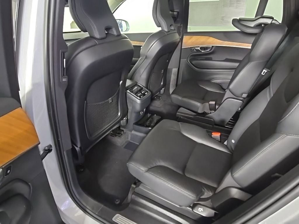 Certified 2023 Volvo XC90 B6 Plus w/ Protection Package Premier image 12