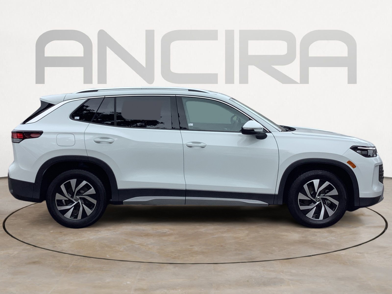 New 2026 Volkswagen Tiguan S FWD image 9