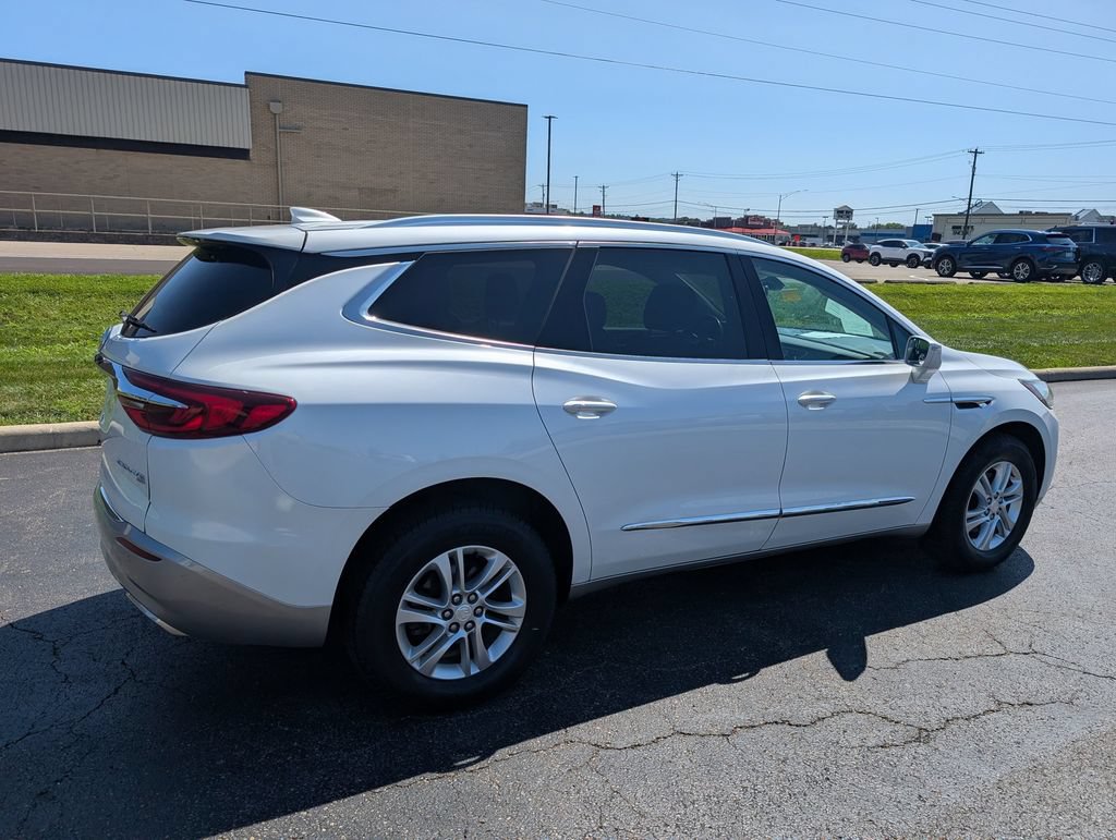 Used 2018 Buick Enclave Premium AWD/4WD image 8
