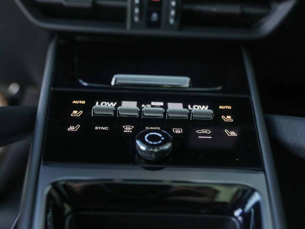 New 2026 Porsche Cayenne AWD/4WD image 27