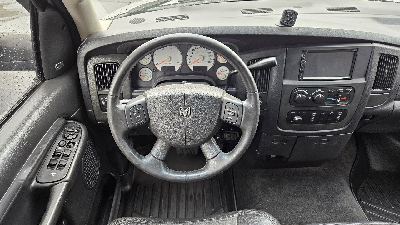 Used 2005 Dodge Ram 2500 Truck SLT image 18
