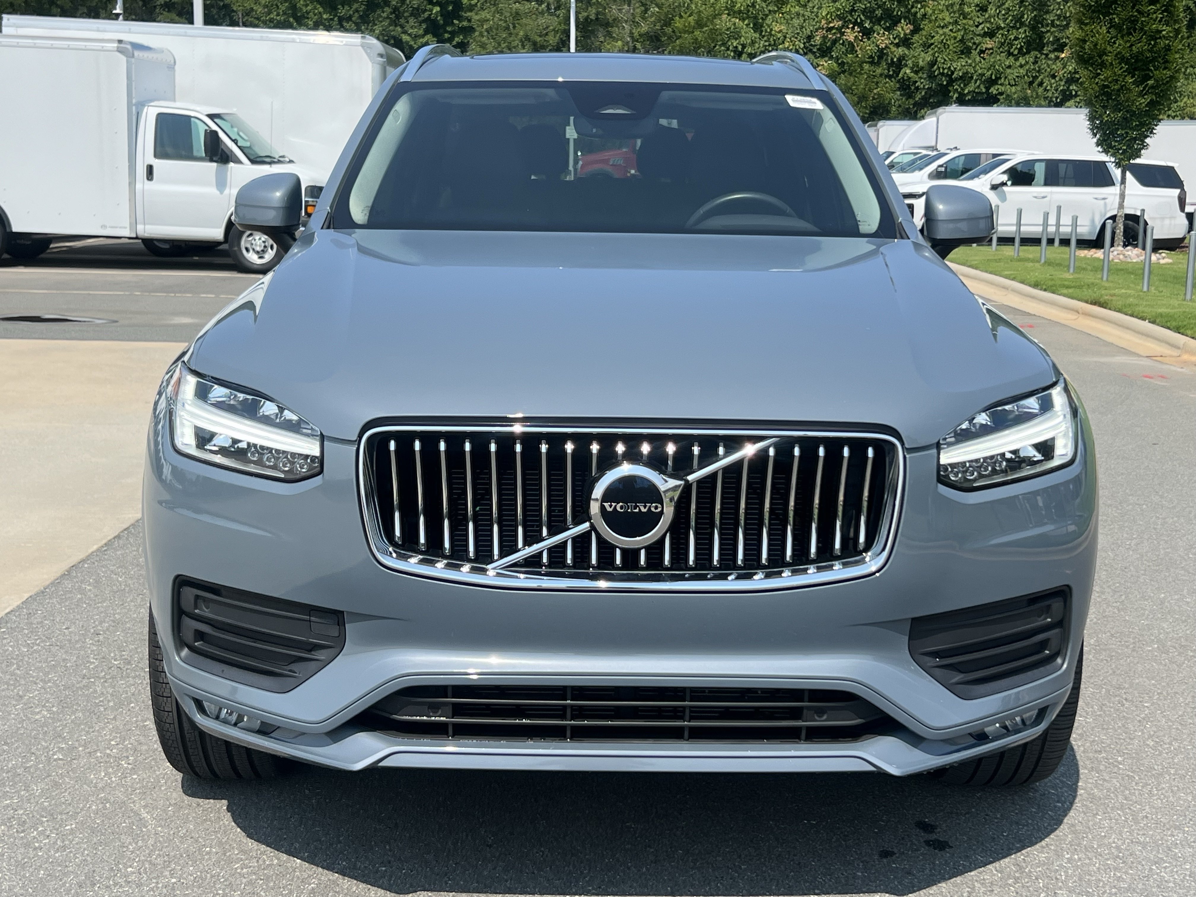 Used 2023 Volvo XC90 B5 Core AWD/4WD image 4