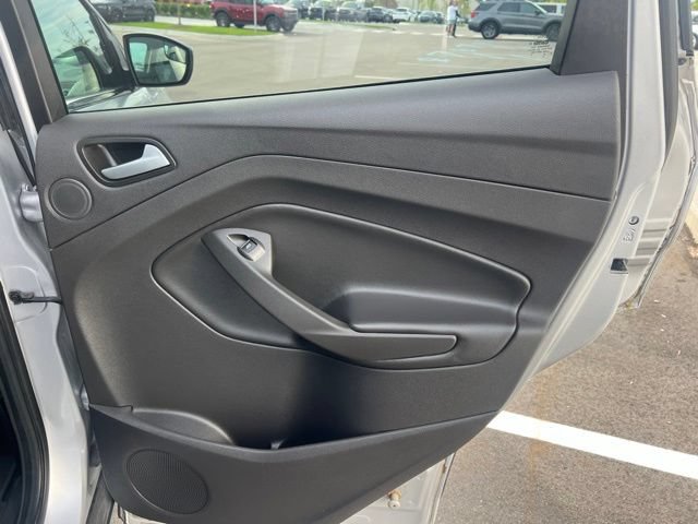 Used 2015 Ford Escape SE w/ SE Chrome Package FWD image 12