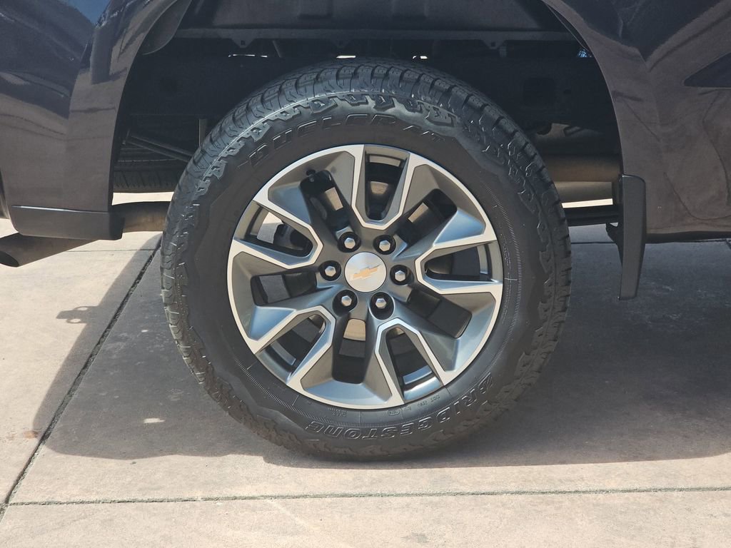 Used 2022 Chevrolet Silverado 1500 LT RWD image 37