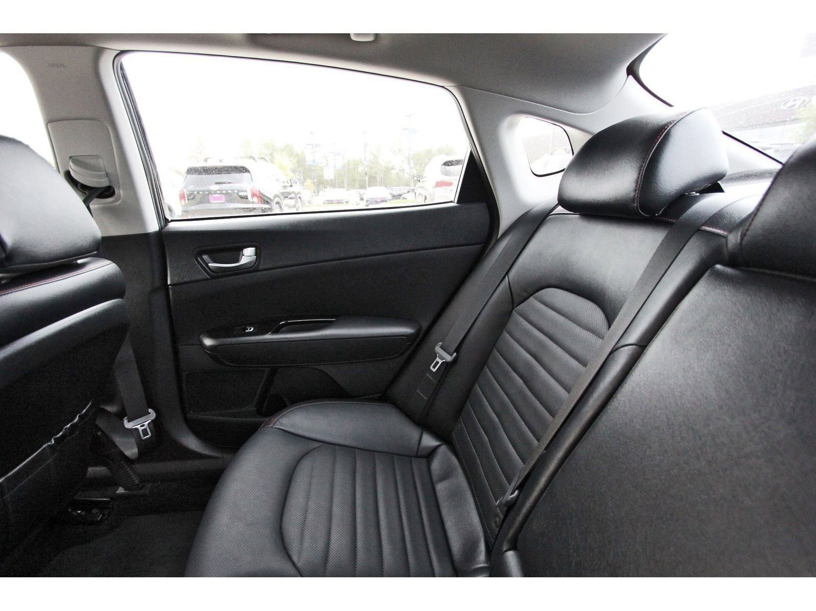 Used 2019 Kia Optima SX image 13