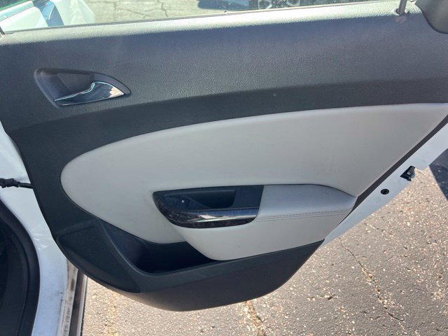 Used 2015 Buick Verano w/ Comfort Package FWD image 9