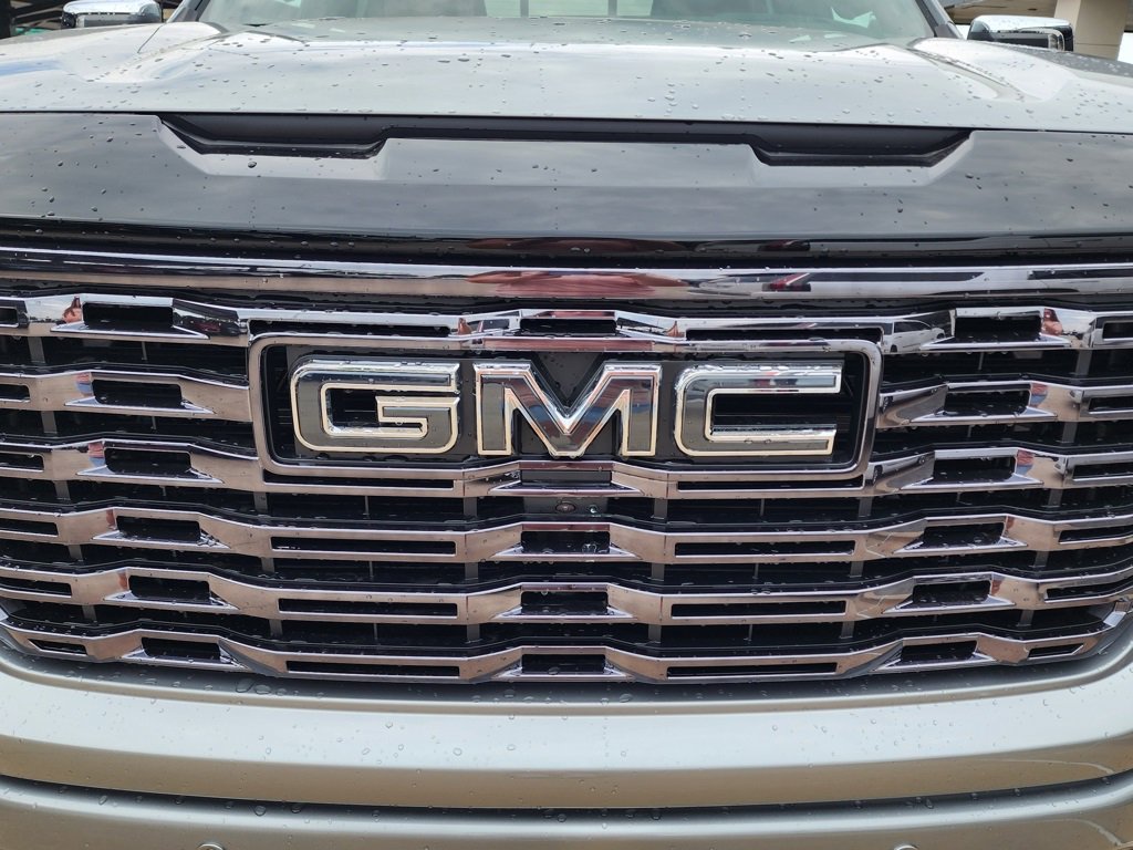 New 2026 GMC Sierra 1500 Denali Ultimate image 9