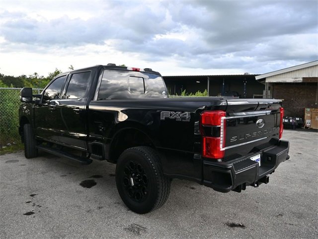 Used 2024 Ford F250 Lariat w/ Black Appearance Package image 11